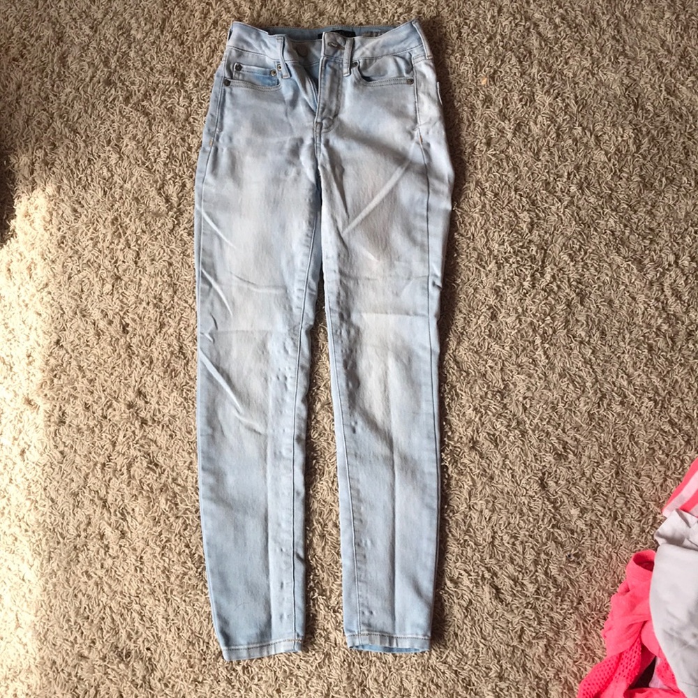 Aeropostale light wash denim jeans